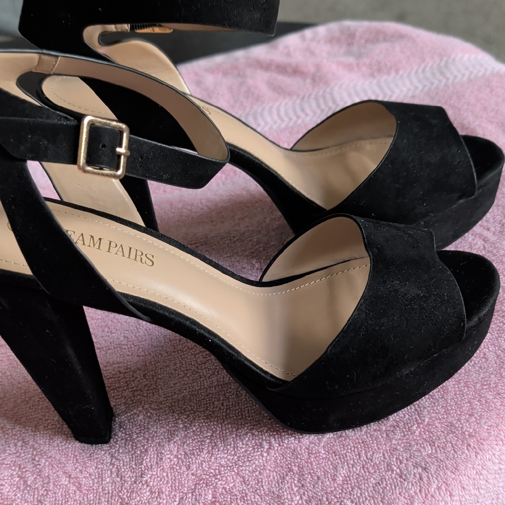 Dream Pairs Black Suede Platform Block Heel Sandals with Ankle Buckle